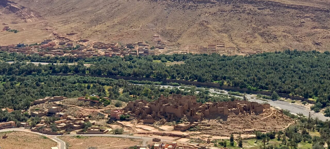 explore the city of Tadighoust